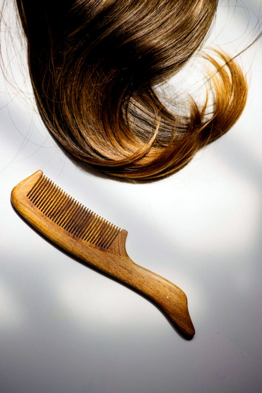 Какие средства помогают укрепить волосы?