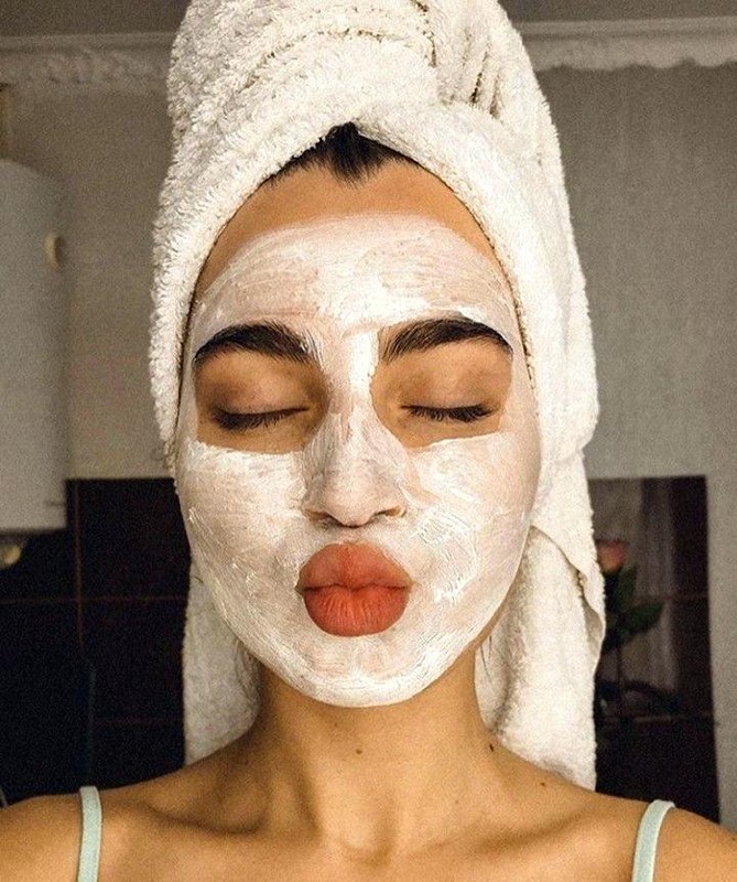 Как правильно очищать кожу лица?