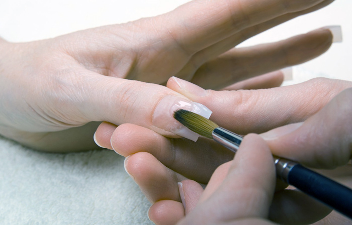 Коррекция ногтей: проведение процедуры на различные виды маникюра